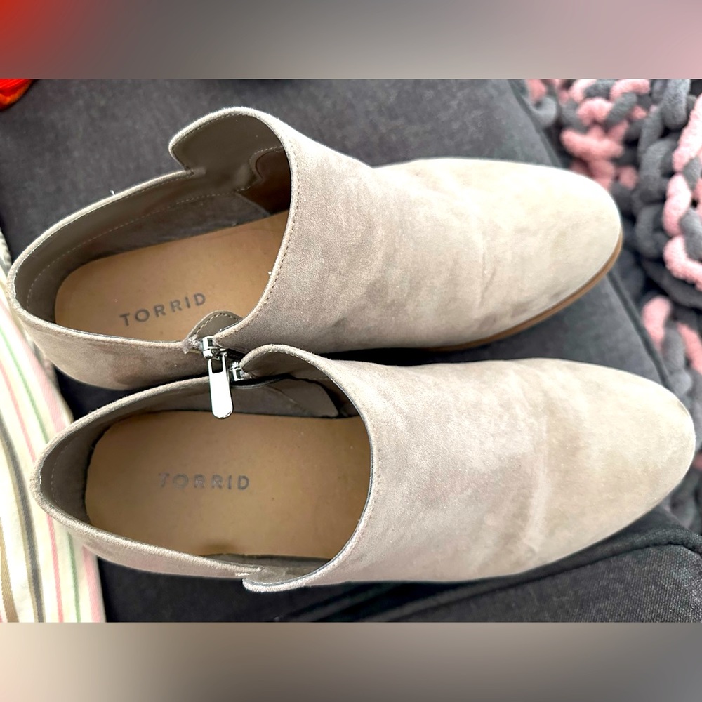 Torrid women’s 10.5 wide width grey suede booties. Gently used.